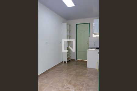 Cozinha de casa para alugar com 1 quarto, 30m² em Caxingui, São Paulo