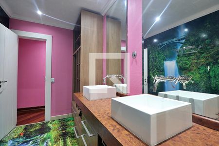 Apartamento para alugar com 309m², 4 quartos e 4 vagasSuíte 3 - Banheiro do Quarto 3