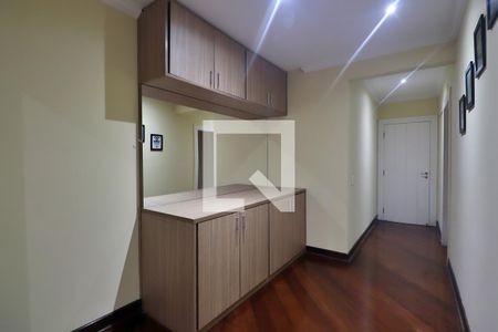 Apartamento para alugar com 309m², 4 quartos e 4 vagasCorredor