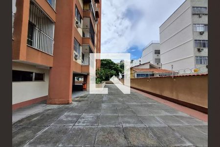Apartamento à venda com 78m², 2 quartos e 1 vagaÁrea comum