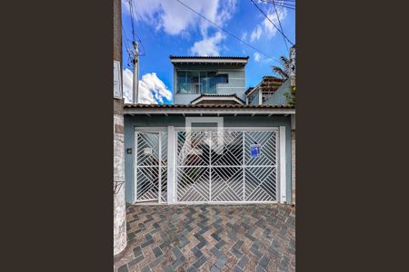 Casa à venda com 234m², 3 quartos e 4 vagasFachada 