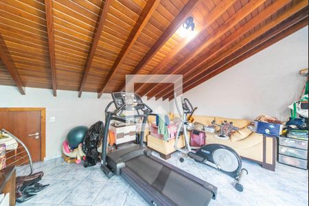 Casa à venda com 234m², 3 quartos e 4 vagasSótão