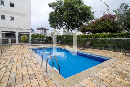 Apartamento à venda com 60m², 3 quartos e 1 vaga Apartamento à venda com 60m², 3 quartos e 1 vagaÁrea comum - Piscina