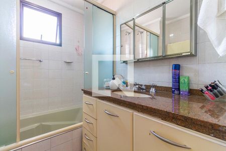 Apartamento à venda com 92m², 2 quartos e 2 vagasBanheiro da Suíte