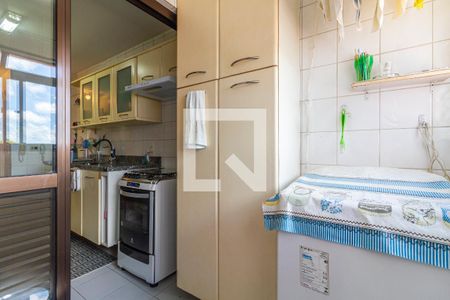 Apartamento à venda com 92m², 2 quartos e 2 vagasÁrea de Serviço