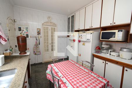 Casa à venda com 500m², 4 quartos e 3 vagasCozinha