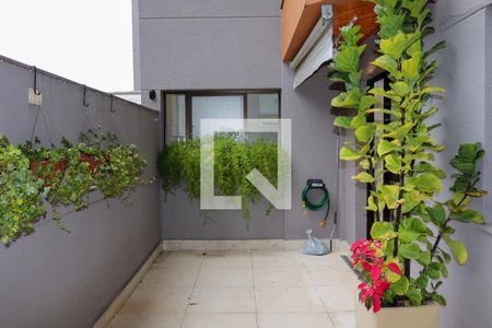 Apartamento à venda com 64m², 2 quartos e 1 vaga Apartamento à venda com 64m², 2 quartos e 1 vagaQuintal