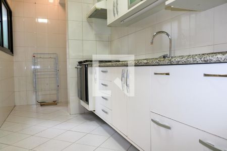 Apartamento à venda com 64m², 2 quartos e 1 vaga Apartamento à venda com 64m², 2 quartos e 1 vagaCozinha