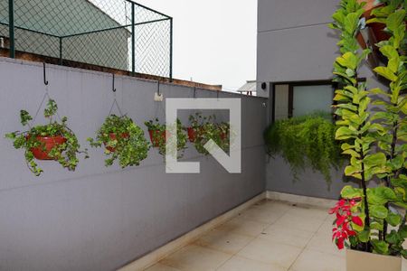 Apartamento à venda com 64m², 2 quartos e 1 vaga Apartamento à venda com 64m², 2 quartos e 1 vagaQuintal
