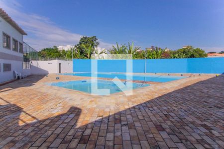 Apartamento à venda com 70m², 3 quartos e 1 vaga Apartamento à venda com 70m², 3 quartos e 1 vagaÁrea comum - Piscina