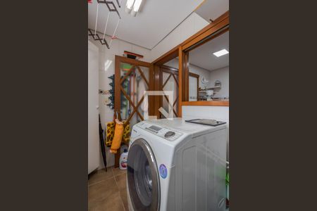 Casa de condomínio à venda com 170m², 3 quartos e 1 vaga Casa de condomínio à venda com 170m², 3 quartos e 1 vagaÁrea de Serviço