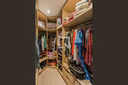 Casa de condomínio à venda com 170m², 3 quartos e 1 vaga Casa de condomínio à venda com 170m², 3 quartos e 1 vagaSuíte