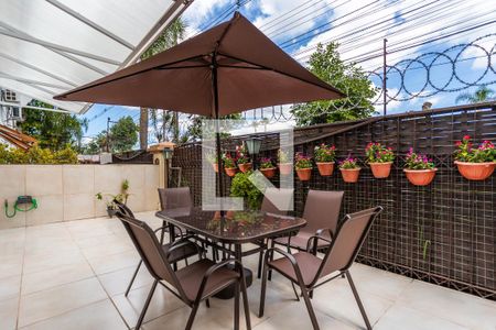 Casa de condomínio à venda com 170m², 3 quartos e 1 vaga Casa de condomínio à venda com 170m², 3 quartos e 1 vagaÁrea externa