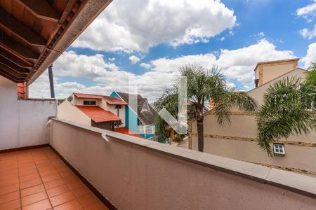 Casa de condomínio à venda com 170m², 3 quartos e 1 vaga Casa de condomínio à venda com 170m², 3 quartos e 1 vagaVaranda 2