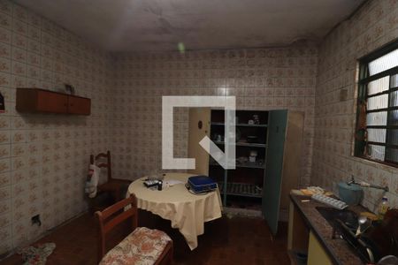 Casa à venda com 500m², 5 quartos e 8 vagasCozinha