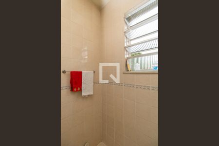 Apartamento à venda com 176m², 3 quartos e 2 vagas Apartamento à venda com 176m², 3 quartos e 2 vagasDetalhe do Banheiro Social