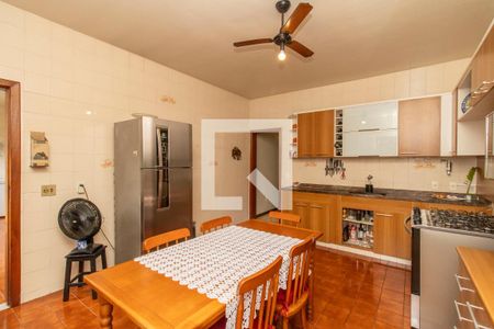 Apartamento à venda com 176m², 3 quartos e 2 vagas Apartamento à venda com 176m², 3 quartos e 2 vagasCozinha