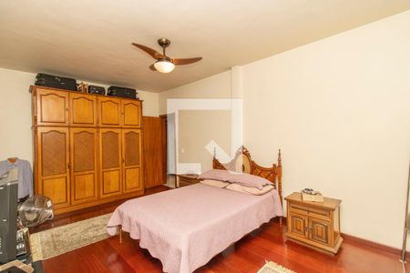 Apartamento à venda com 176m², 3 quartos e 2 vagas Apartamento à venda com 176m², 3 quartos e 2 vagasSuíte