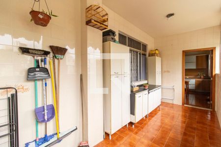 Apartamento à venda com 176m², 3 quartos e 2 vagas Apartamento à venda com 176m², 3 quartos e 2 vagasÁrea de Serviço