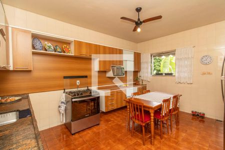 Apartamento à venda com 176m², 3 quartos e 2 vagas Apartamento à venda com 176m², 3 quartos e 2 vagasCozinha