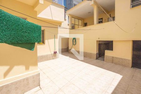 Casa à venda com 150m², 3 quartos e 3 vagasQuintal