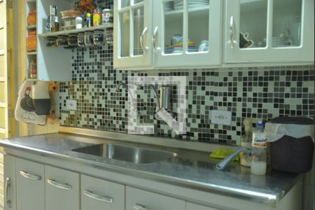 Casa para alugar com 196m², 4 quartos e 2 vagasCozinha