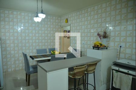 Casa para alugar com 196m², 4 quartos e 2 vagasCozinha