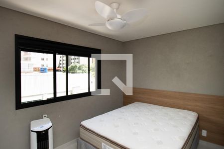 Quarto, ar condicionado portátil e ventilador de teto  de kitnet/studio para alugar com 1 quarto, 24m² em Vila Olímpia, São Paulo