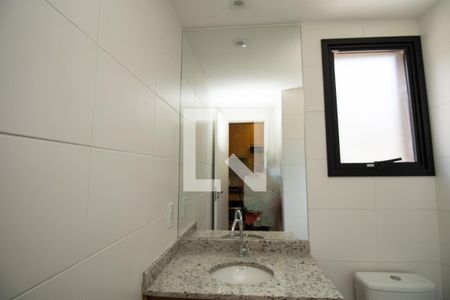Banheiro, Cuba e espelho  de kitnet/studio para alugar com 1 quarto, 24m² em Vila Olímpia, São Paulo