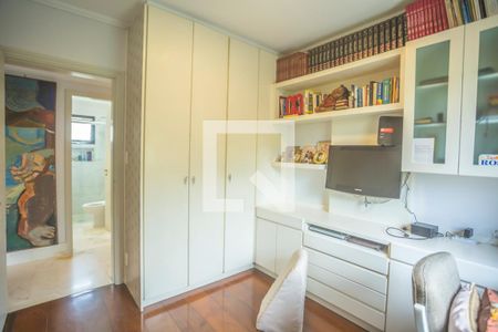Apartamento à venda com 97m², 4 quartos e 2 vagas Apartamento à venda com 97m², 4 quartos e 2 vagasQuarto 2