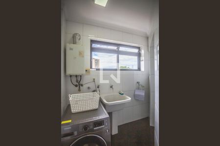 Apartamento à venda com 97m², 4 quartos e 2 vagas Apartamento à venda com 97m², 4 quartos e 2 vagasÁrea de Serviço