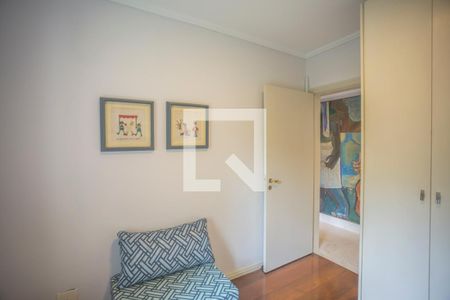 Apartamento à venda com 97m², 4 quartos e 2 vagas Apartamento à venda com 97m², 4 quartos e 2 vagasQuarto 2