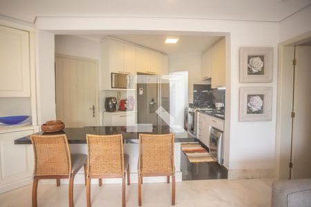 Apartamento à venda com 97m², 4 quartos e 2 vagas Apartamento à venda com 97m², 4 quartos e 2 vagasCozinha