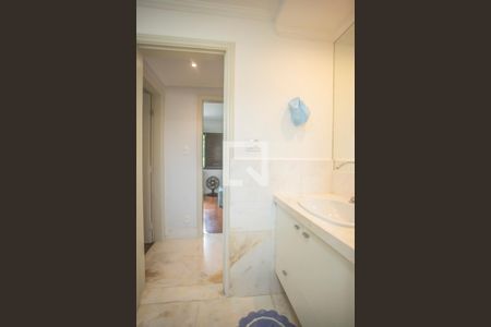 Apartamento à venda com 97m², 4 quartos e 2 vagas Apartamento à venda com 97m², 4 quartos e 2 vagasBanheiro 2