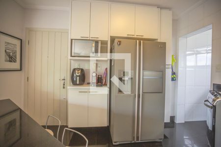 Apartamento à venda com 97m², 4 quartos e 2 vagas Apartamento à venda com 97m², 4 quartos e 2 vagasCozinha