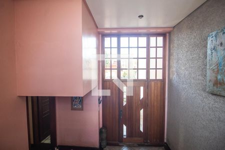 Casa à venda com 300m², 4 quartos e 2 vagas Casa à venda com 300m², 4 quartos e 2 vagasCorredor