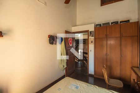 Casa à venda com 300m², 4 quartos e 2 vagas Casa à venda com 300m², 4 quartos e 2 vagasQuarto 2