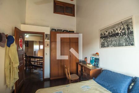 Casa à venda com 300m², 4 quartos e 2 vagas Casa à venda com 300m², 4 quartos e 2 vagasQuarto 2