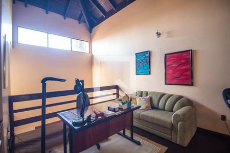 Casa à venda com 300m², 4 quartos e 2 vagas Casa à venda com 300m², 4 quartos e 2 vagasSala