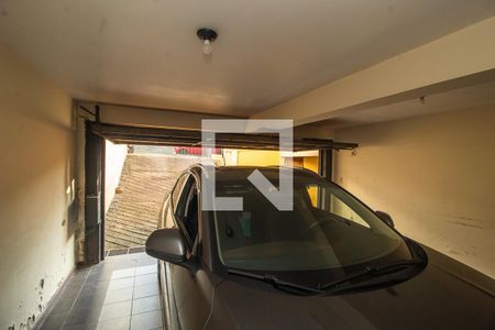 Casa à venda com 300m², 4 quartos e 2 vagas Casa à venda com 300m², 4 quartos e 2 vagasGaragem