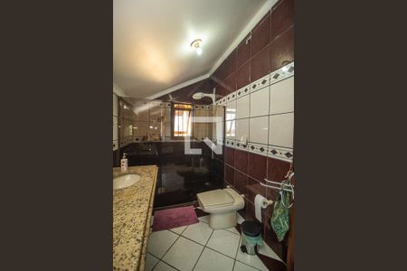 Casa à venda com 300m², 4 quartos e 2 vagas Casa à venda com 300m², 4 quartos e 2 vagasBanheiro da Suite