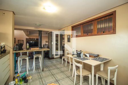 Casa à venda com 300m², 4 quartos e 2 vagas Casa à venda com 300m², 4 quartos e 2 vagasCozinha