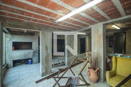 Casa à venda com 300m², 4 quartos e 2 vagas Casa à venda com 300m², 4 quartos e 2 vagasÁrea comum - Churrasqueira