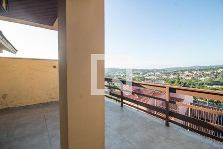 Casa à venda com 300m², 4 quartos e 2 vagas Casa à venda com 300m², 4 quartos e 2 vagasVaranda