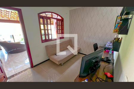 Casa à venda com 225m², 5 quartos e 3 vagas Casa à venda com 225m², 5 quartos e 3 vagasSala