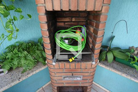 Casa à venda com 280m², 2 quartos e 2 vagas Casa à venda com 280m², 2 quartos e 2 vagasQuintal/Churrasqueira