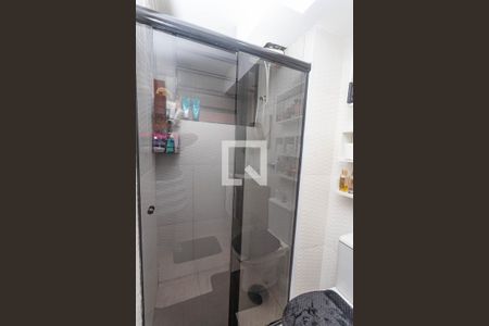 Apartamento à venda com 49m², 2 quartos e 1 vaga Apartamento à venda com 49m², 2 quartos e 1 vagaBanheiro