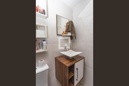 Apartamento à venda com 49m², 2 quartos e 1 vaga Apartamento à venda com 49m², 2 quartos e 1 vagaBanheiro