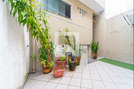 Casa à venda com 231m², 3 quartos e 3 vagasQuintal Fundos