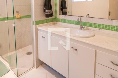 Casa à venda com 231m², 3 quartos e 3 vagasBanheiro Social